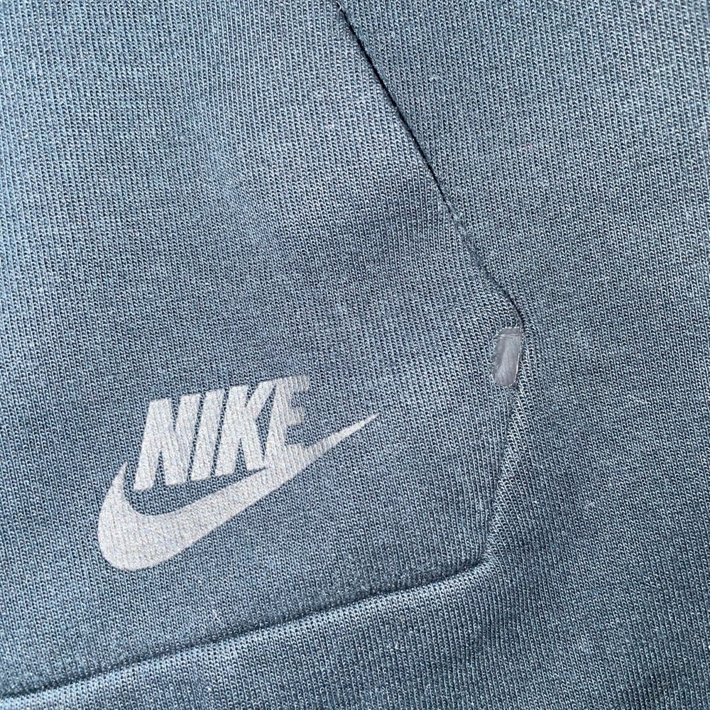 Nike jacket - Picture 3 of 4